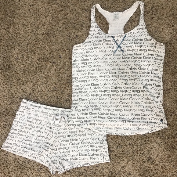 Calvin Klein pajamas - Picture 1 of 3